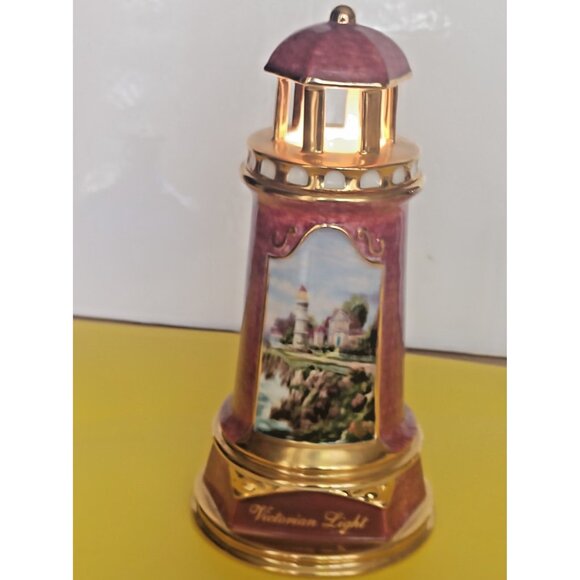 2004 Thomas Kinkade Painter of Light “Victorian Light” Lighthouse Lamp - Picture 7 of 9
